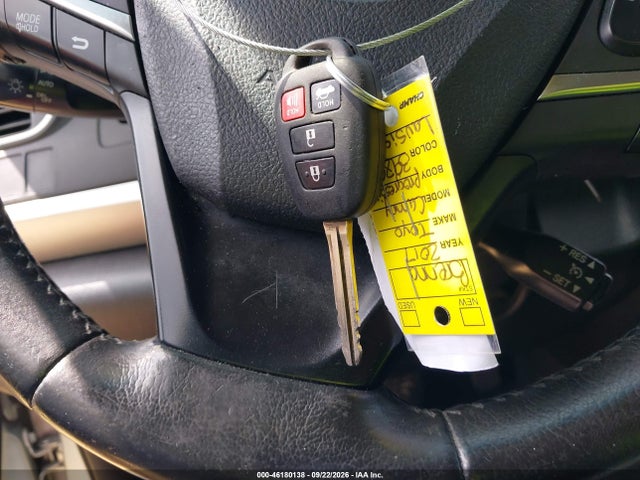 46180138 :رقم المزاد ، 4T1BF1FK3HU387598 vin ، 2017 Toyota Camry Se مزاد بيع