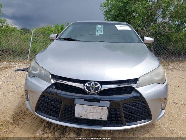 46180138 :رقم المزاد ، 4T1BF1FK3HU387598 vin ، 2017 Toyota Camry Se مزاد بيع