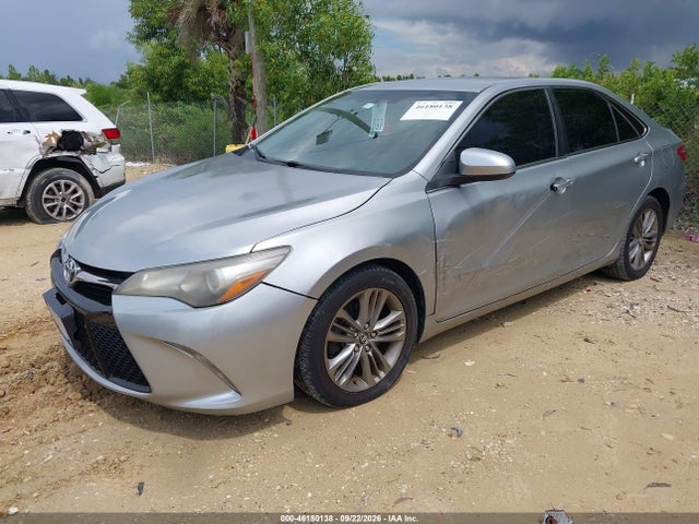 46180138 :رقم المزاد ، 4T1BF1FK3HU387598 vin ، 2017 Toyota Camry Se مزاد بيع