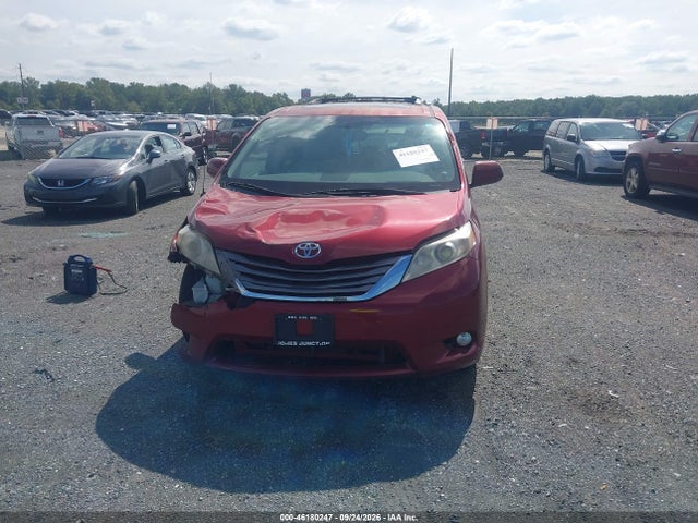 Aukcja sprzedaży 2013 Toyota Sienna Xle V6 8 Passenger, vin: 5TDYK3DC5DS361729, numer aukcji: 46180247