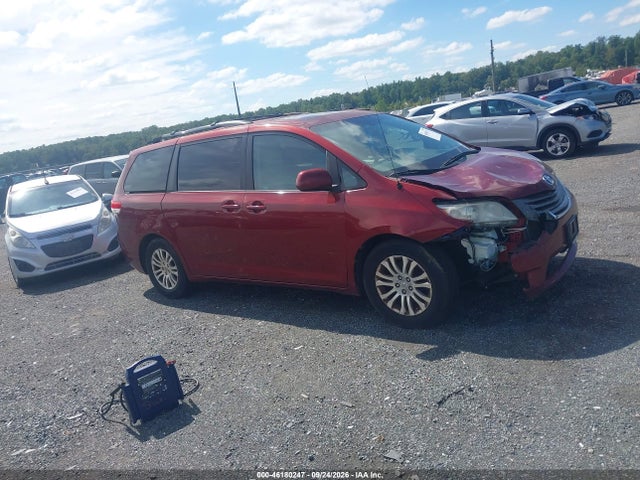 Aukcja sprzedaży 2013 Toyota Sienna Xle V6 8 Passenger, vin: 5TDYK3DC5DS361729, numer aukcji: 46180247