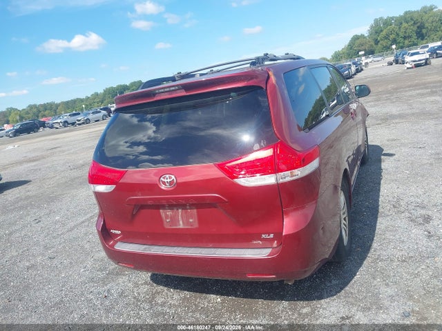 Aukcja sprzedaży 2013 Toyota Sienna Xle V6 8 Passenger, vin: 5TDYK3DC5DS361729, numer aukcji: 46180247