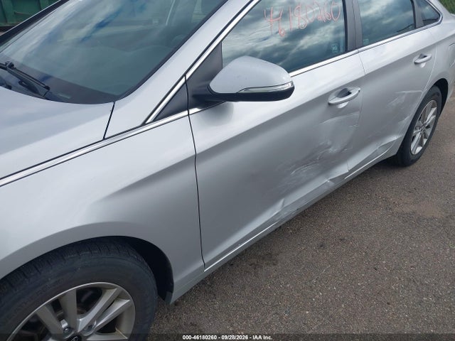Hyundai SONATA ECO 2015 5NPE24AA9FH137898 Image 17