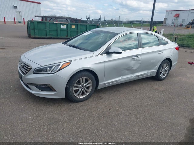 Hyundai SONATA ECO 2015 5NPE24AA9FH137898 Image 2
