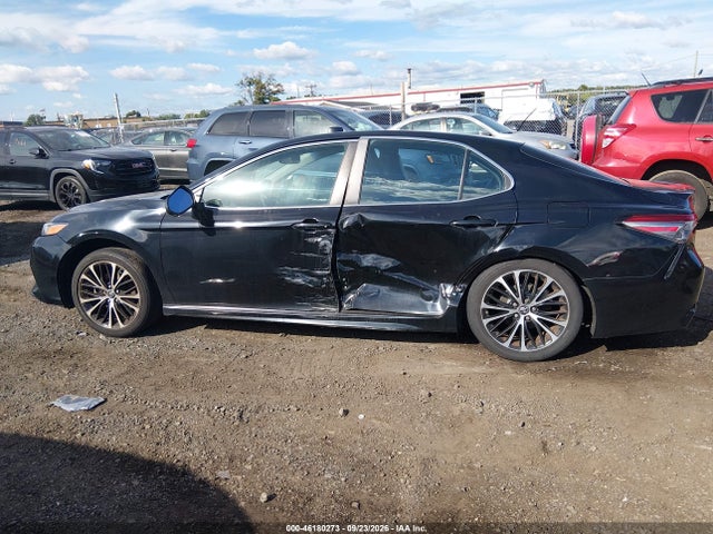 2018 Toyota Camry Se მანქანა იყიდება აუქციონზე, vin: 4T1B11HKXJU018464, აუქციონის ნომერი: 46180273