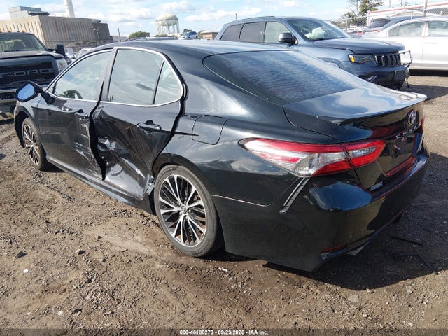 2018 Toyota Camry Se მანქანა იყიდება აუქციონზე, vin: 4T1B11HKXJU018464, აუქციონის ნომერი: 46180273