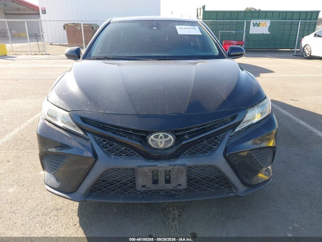 46180288 :رقم المزاد ، 4T1B11HK2KU736303 vin ، 2019 Toyota Camry Se مزاد بيع