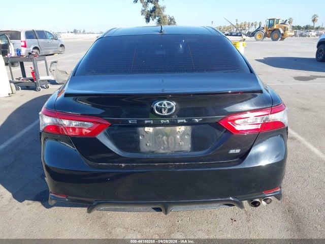 46180288 :رقم المزاد ، 4T1B11HK2KU736303 vin ، 2019 Toyota Camry Se مزاد بيع