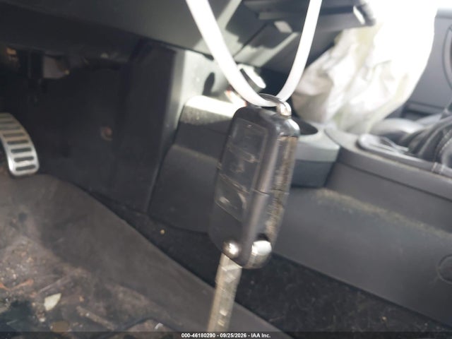 46180290 :رقم المزاد ، 3VWFE21C22M441514 vin ، 2002 Volkswagen New Beetle Turbo S مزاد بيع
