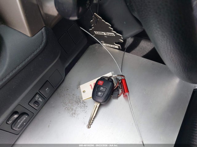 Продажа на аукционе авто 2015 Toyota Rav4 Le, vin: JTMZFREV3FJ053423, номер лота: 46180298