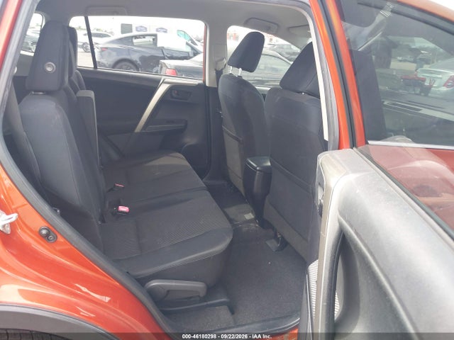 Продажа на аукционе авто 2015 Toyota Rav4 Le, vin: JTMZFREV3FJ053423, номер лота: 46180298