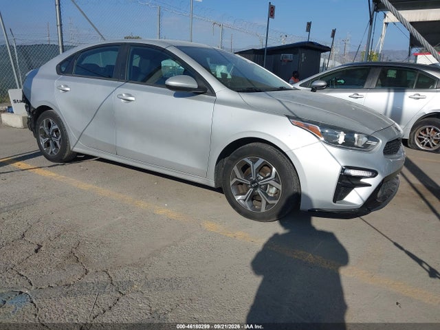 Aukcja sprzedaży 2021 Kia Forte Lxs, vin: 3KPF24AD4ME325227, numer aukcji: 46180299