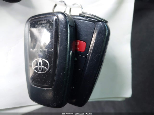 2018 Toyota Camry Se მანქანა იყიდება აუქციონზე, vin: 4T1B11HK3JU063732, აუქციონის ნომერი: 46180315