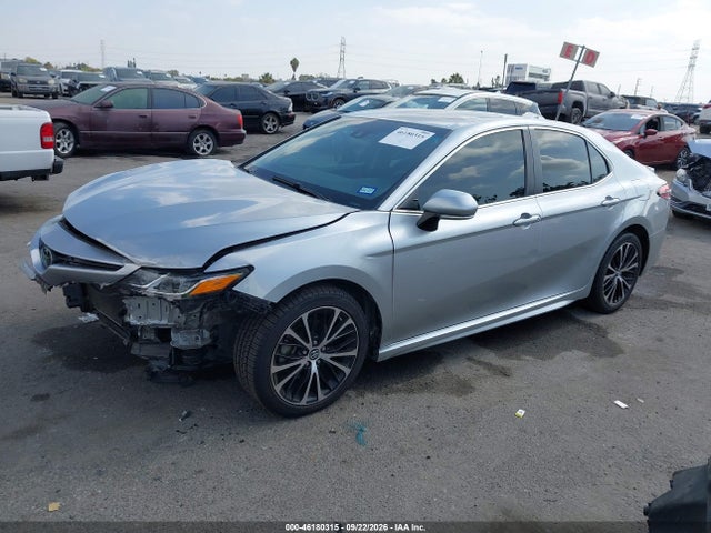 2018 Toyota Camry Se მანქანა იყიდება აუქციონზე, vin: 4T1B11HK3JU063732, აუქციონის ნომერი: 46180315