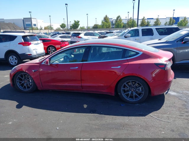 Продаж на аукціоні авто 2018 Tesla Model 3 Long Range/performance, vin: 5YJ3E1EB9JF104715, номер лоту: 46180357