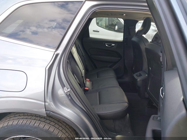 46180383 :رقم المزاد ، YV4102RK7M1813529 vin ، 2021 Volvo Xc60 Momentum مزاد بيع
