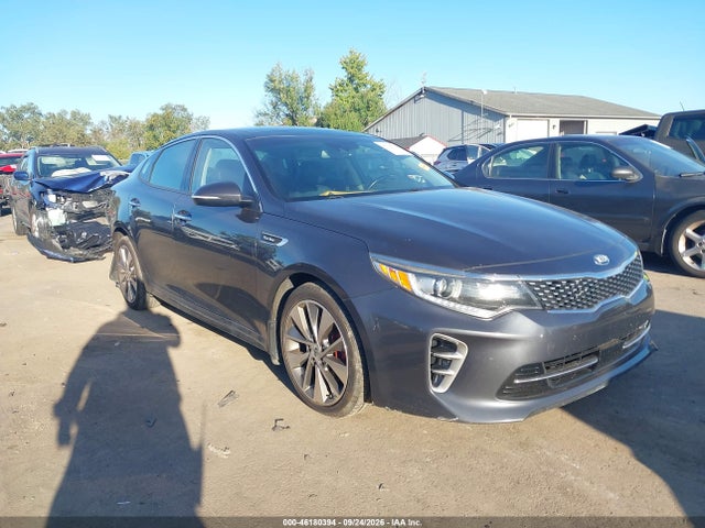 2016 Kia Optima Sx Turbo მანქანა იყიდება აუქციონზე, vin: 5XXGW4L27GG098373, აუქციონის ნომერი: 46180394