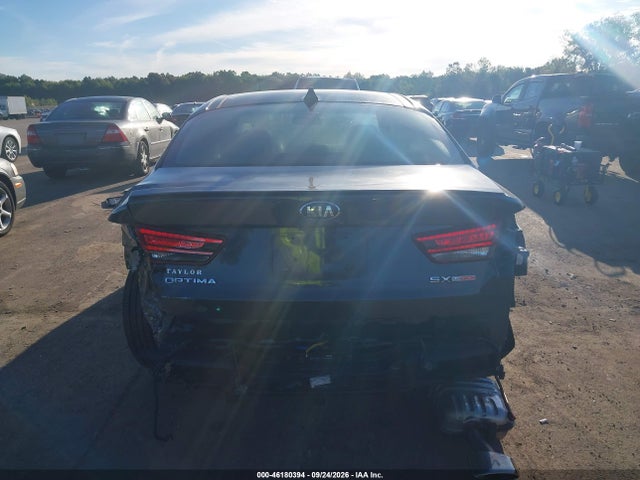2016 Kia Optima Sx Turbo მანქანა იყიდება აუქციონზე, vin: 5XXGW4L27GG098373, აუქციონის ნომერი: 46180394