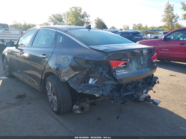 2016 Kia Optima Sx Turbo მანქანა იყიდება აუქციონზე, vin: 5XXGW4L27GG098373, აუქციონის ნომერი: 46180394