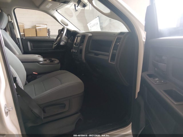 46180415 :رقم المزاد ، 1C6RR7FG0HS616492 vin ، 2017 Ram 1500 Tradesman  4x4 6'4 Box مزاد بيع