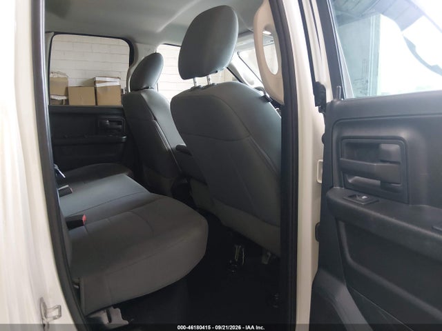 46180415 :رقم المزاد ، 1C6RR7FG0HS616492 vin ، 2017 Ram 1500 Tradesman  4x4 6'4 Box مزاد بيع