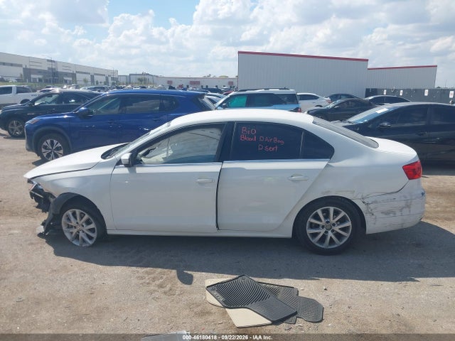 2013 Volkswagen Jetta 2.5l Se მანქანა იყიდება აუქციონზე, vin: 3VWDP7AJ7DM311616, აუქციონის ნომერი: 46180418