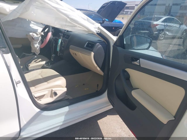 2013 Volkswagen Jetta 2.5l Se მანქანა იყიდება აუქციონზე, vin: 3VWDP7AJ7DM311616, აუქციონის ნომერი: 46180418