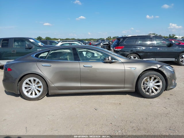 Tesla MODEL S 2016 5YJSA1E26GF159445 Image 11