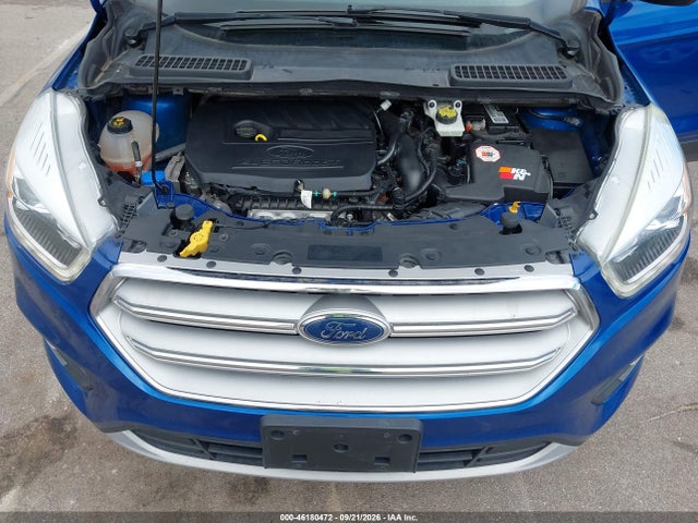 46180472 :رقم المزاد ، 1FMCU9HD6JUB42789 vin ، 2018 Ford Escape Sel مزاد بيع