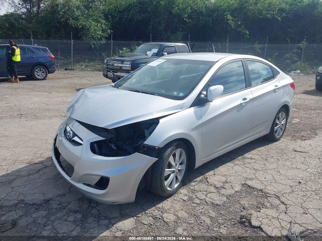 2014 Hyundai Accent Gls მანქანა იყიდება აუქციონზე, vin: KMHCU4AE1EU588912, აუქციონის ნომერი: 46180497