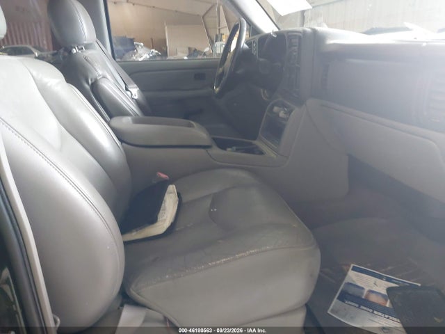 46180563 :رقم المزاد ، 3GNFK16Z44G197683 vin ، 2004 Chevrolet Suburban 1500 Z71 مزاد بيع