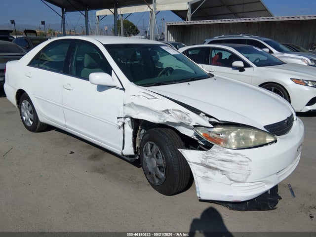 2004 Toyota Camry Le მანქანა იყიდება აუქციონზე, vin: 4T1BE32K14U275235, აუქციონის ნომერი: 46180623
