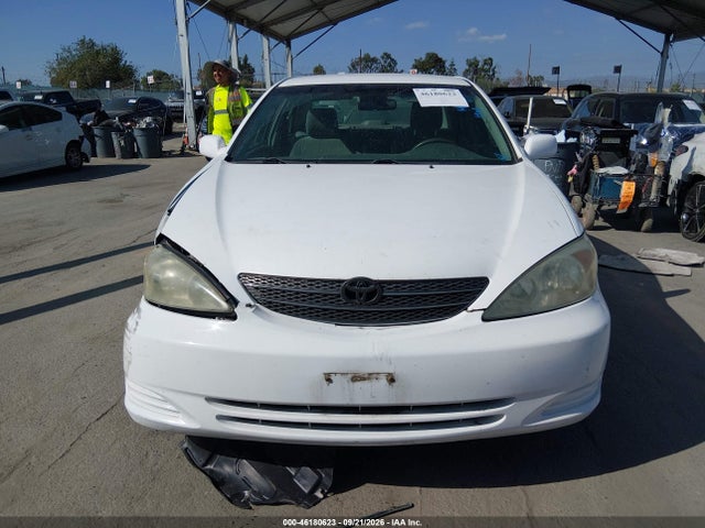2004 Toyota Camry Le მანქანა იყიდება აუქციონზე, vin: 4T1BE32K14U275235, აუქციონის ნომერი: 46180623