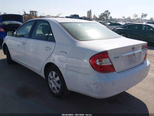 2004 Toyota Camry Le მანქანა იყიდება აუქციონზე, vin: 4T1BE32K14U275235, აუქციონის ნომერი: 46180623