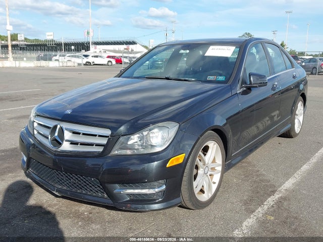 Aukcja sprzedaży 2012 Mercedes-benz C 300 Sport 4matic, vin: WDDGF8BBXCA627545, numer aukcji: 46180636