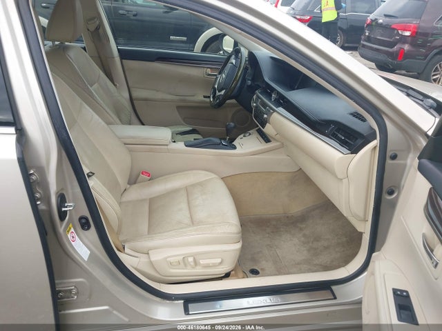 2013 Lexus Es 350 მანქანა იყიდება აუქციონზე, vin: JTHBK1GG8D2012269, აუქციონის ნომერი: 46180645