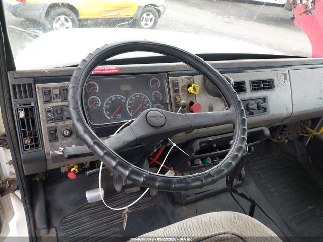 2001 Freightliner Medium Conventional Fl112 მანქანა იყიდება აუქციონზე, vin: 1FVHBGAS21HH20349, აუქციონის ნომერი: 46180646