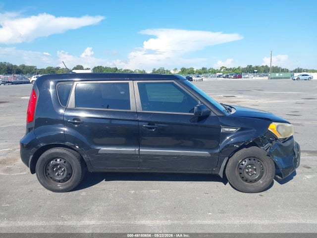2013 Kia Soul მანქანა იყიდება აუქციონზე, vin: KNDJT2A52D7585923, აუქციონის ნომერი: 46180656