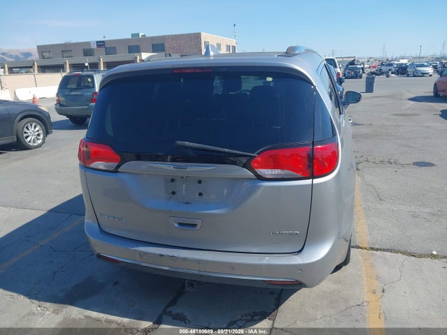 2017 Chrysler Pacifica Limited მანქანა იყიდება აუქციონზე, vin: 2C4RC1GG9HR579028, აუქციონის ნომერი: 46180689