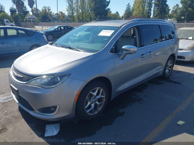 2017 Chrysler Pacifica Limited მანქანა იყიდება აუქციონზე, vin: 2C4RC1GG9HR579028, აუქციონის ნომერი: 46180689