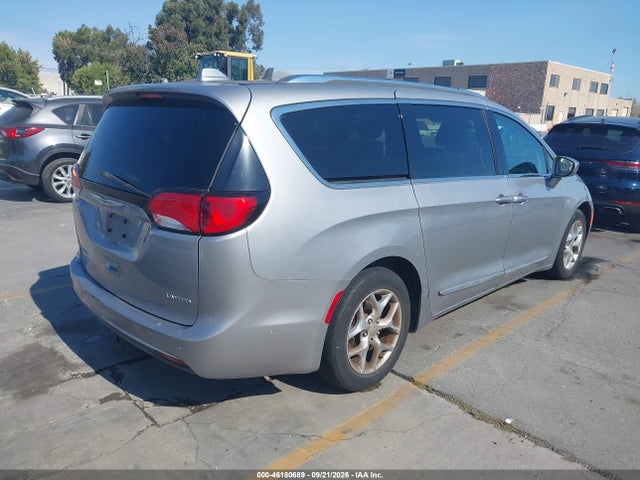 2017 Chrysler Pacifica Limited მანქანა იყიდება აუქციონზე, vin: 2C4RC1GG9HR579028, აუქციონის ნომერი: 46180689