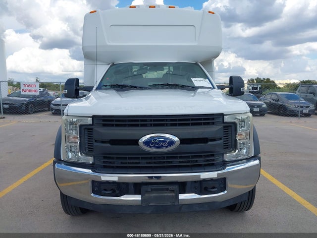 2017 Ford F-450 Chassis Xl მანქანა იყიდება აუქციონზე, vin: 1FDAF4GT1HEF23046, აუქციონის ნომერი: 46180699