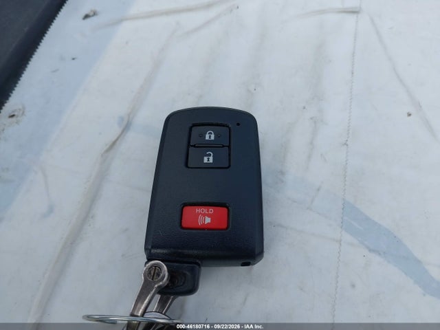 Продажа на аукционе авто 2017 Toyota Prius V Five, vin: JTDZN3EU5HJ065230, номер лота: 46180716