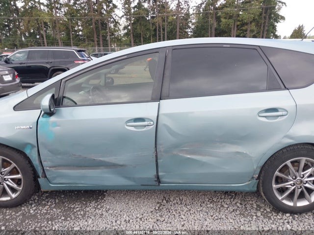 Продажа на аукционе авто 2017 Toyota Prius V Five, vin: JTDZN3EU5HJ065230, номер лота: 46180716