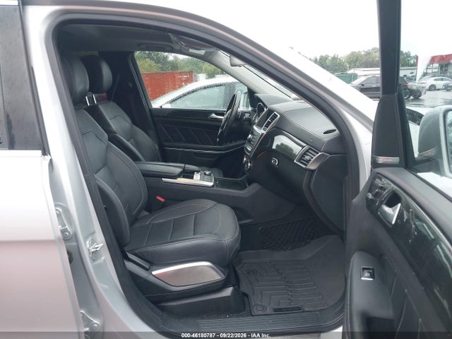 2016 Mercedes-benz Gl Gl 550 მანქანა იყიდება აუქციონზე, vin: 4JGDF7DE4GA689989, აუქციონის ნომერი: 46180787