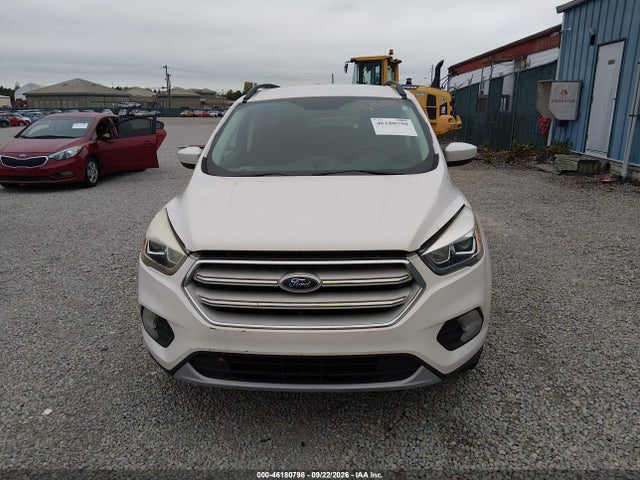 46180798 :رقم المزاد ، 1FMCU9HD4JUA51861 vin ، 2018 Ford Escape Sel مزاد بيع