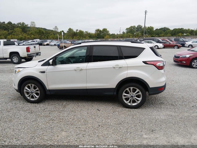 46180798 :رقم المزاد ، 1FMCU9HD4JUA51861 vin ، 2018 Ford Escape Sel مزاد بيع
