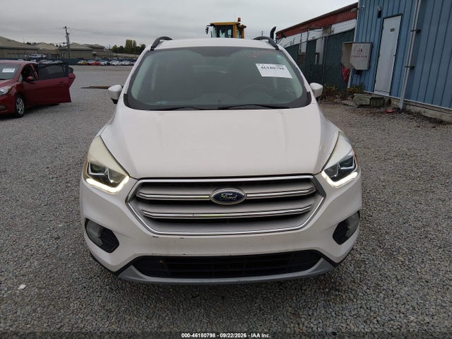 46180798 :رقم المزاد ، 1FMCU9HD4JUA51861 vin ، 2018 Ford Escape Sel مزاد بيع