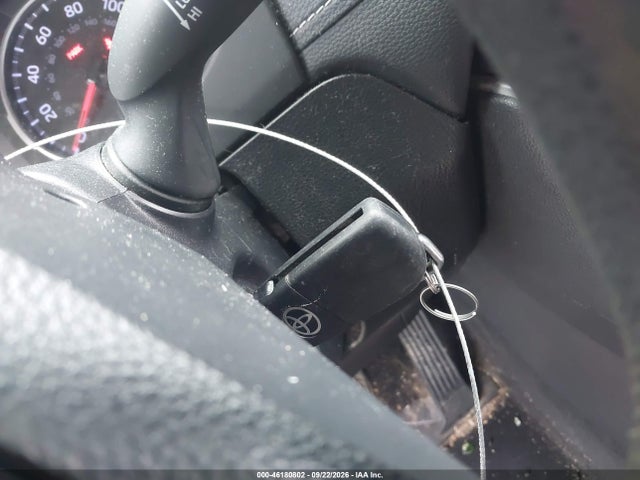 2020 Toyota Rav4 Le მანქანა იყიდება აუქციონზე, vin: JTMH1RFV2LD045915, აუქციონის ნომერი: 46180802