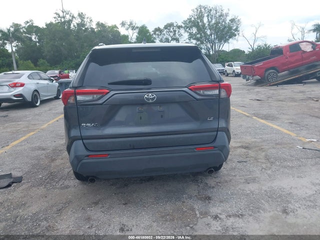 2020 Toyota Rav4 Le მანქანა იყიდება აუქციონზე, vin: JTMH1RFV2LD045915, აუქციონის ნომერი: 46180802